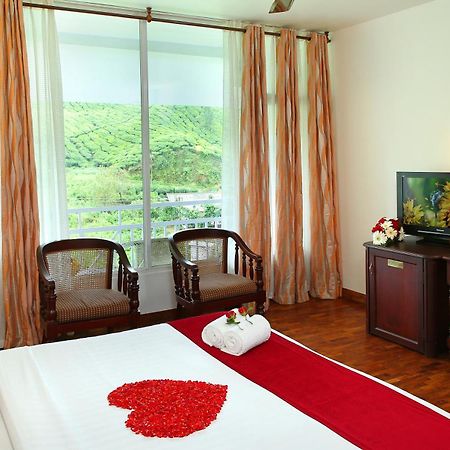 Hotel C7 Мунар Екстериор снимка